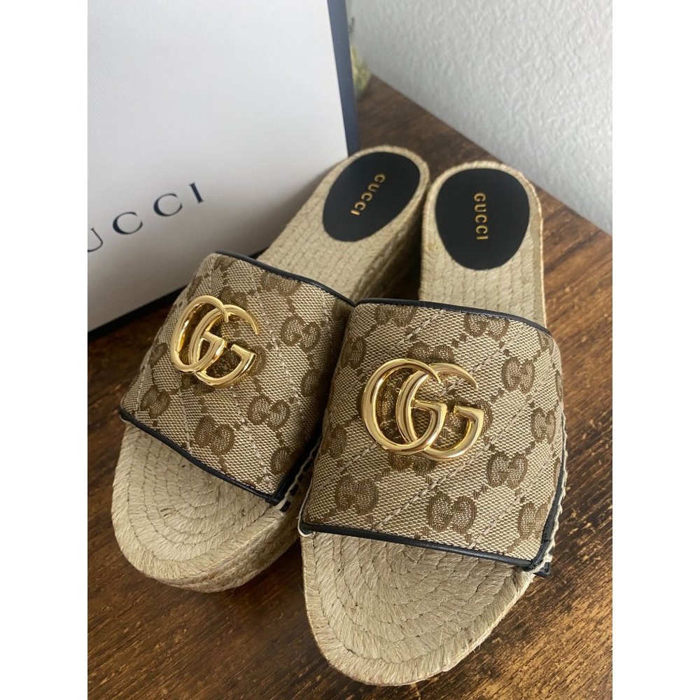 Gucci GG Matelassé Canvas Espadrille Sandals Size 37.5